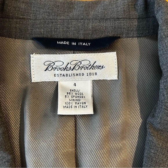 BROOKS BROTHERS 2-Button Wool Tailored Blazer - Flawed Gem - Picture 4 of 6